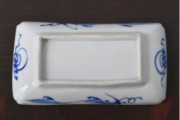 古民具・骨董　染付　蛸唐草紋　はっきりとした藍が美しい角皿2枚セット(長皿)(3)