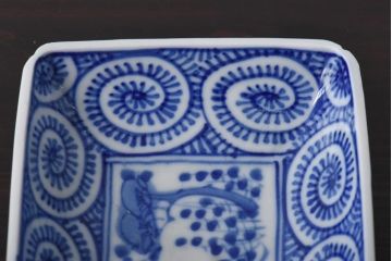 明治期　染付　人気を誇る蛸唐草紋の角皿2枚セット(長皿)(1)