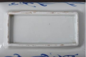 明治期　染付　人気を誇る蛸唐草紋の角皿2枚セット(長皿)(1)