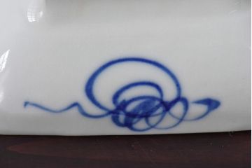 明治期　染付　人気を誇る蛸唐草紋の角皿2枚セット(長皿)(1)