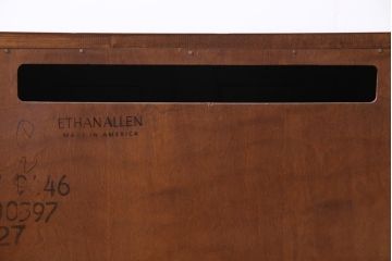 中古　ETHAN ALLEN(イーセンアーレン)　アメリカンミッドセンチュリーなレコードケース(キャビネット、収納棚)