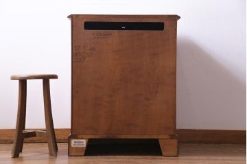 中古　ETHAN ALLEN(イーセンアーレン)　アメリカンミッドセンチュリーなレコードケース(キャビネット、収納棚)