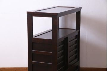 中古　北海道民芸家具　HM105　モダンなデザインの茶タンス(茶棚、飾り棚)(定価約23万円)