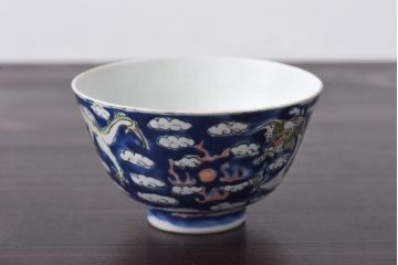 古民具・骨董　龍の図　色絵　独特な絵柄の蓋付き茶碗2客セット(和食器)(1)