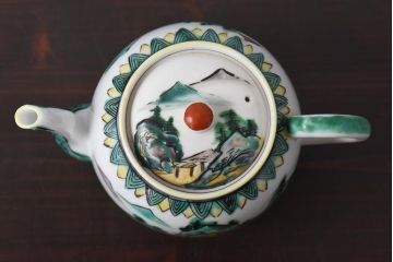 和製アンティーク　明治期　山水画　鮮やかな色彩が美しい九谷焼急須(水注、ポット)