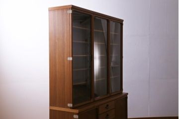 ヴィンテージ家具　ビンテージ　日田工芸　マキシムシリーズ　絶版品　チーク・ローズウッド材　北欧風デザインの食器棚(キャビネット、飾り棚)