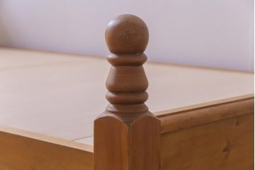 中古美品　PENNY WISE(ペニーワイズ)　明るい色味が温もり溢れるベッドフレーム(定価約13万円)