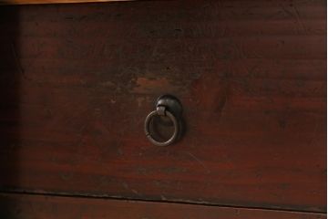 アンティーク家具　明治大正期　前面ヒノキ材　宝尽くし　錠前金具が素敵な二本松箪笥(重ね箪笥、衣装箪笥、収納箪笥、時代箪笥)(R-034900)