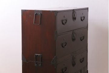 アンティーク家具　明治大正期　前面ヒノキ材　宝尽くし　錠前金具が素敵な二本松箪笥(重ね箪笥、衣装箪笥、収納箪笥、時代箪笥)(R-034900)