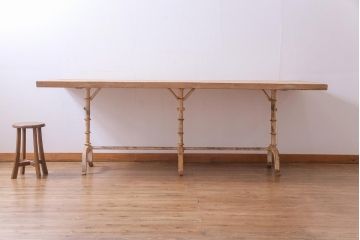 アンティーク家具　フランスアンティーク　天板古材風　シャビーな雰囲気がおしゃれなチーク材製の作業台(テーブル)