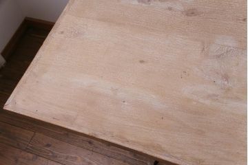 アンティーク家具　フランスアンティーク　天板古材風　シャビーな雰囲気がおしゃれなチーク材製の作業台(テーブル)