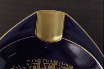 アンティーク雑貨　中古　ドイツ　LINDNER(リンドナー)　紋章が描かれた灰皿(アッシュトレー、磁器、コバルト)