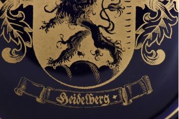 アンティーク雑貨　中古　ドイツ　LINDNER(リンドナー)　紋章が描かれた灰皿(アッシュトレー、磁器、コバルト)