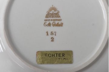 アンティーク雑貨　中古　ドイツ　LINDNER(リンドナー)　紋章が描かれた灰皿(アッシュトレー、磁器、コバルト)