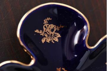 アンティーク雑貨　フランス　リモージュ焼　四葉のクローバー型の小さなトレー(小皿、小物入れ)
