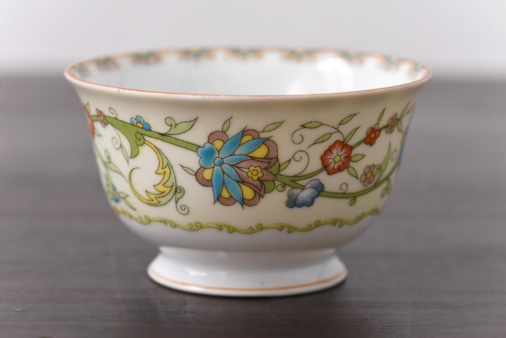 ノリタケ スタジオコレクション 「椿姫」 陶額 オールドノリタケ 100周年記念 特集 ノリタケの美意識を受け継ぐコレクション | ノリタケ食器