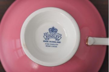 中古　AYNSLEY(エインズレイ)　Pembroke(ペンブロック)　アセンズ　ピンク　カップ&ソーサー2客セット(洋食器)