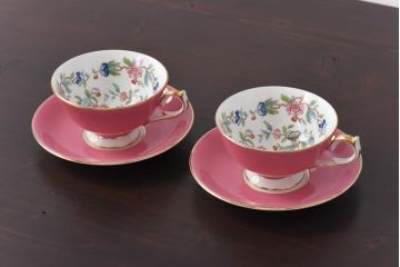 中古　AYNSLEY(エインズレイ)　Pembroke(ペンブロック)　アセンズ　ピンク　カップ&ソーサー2客セット(洋食器)
