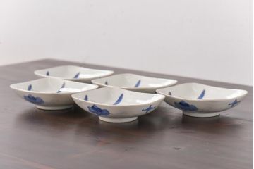 古民具　富永製　水仙図　情緒あふれる角皿5枚セット(小皿、銘々皿、和食器)