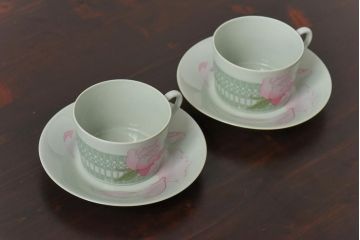 中古　HERMES(エルメス)　Les Pivoines(レ・ピヴォワンヌ)　カップ&ソーサー2客セット
