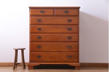 中古　横浜クラシック家具　ダニエル(daniel)　A-103　エレガントなデザインの整理タンス(チェスト、引き出し)