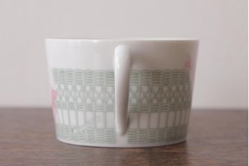 中古　HERMES(エルメス)　Les Pivoines(レ・ピヴォワンヌ)　カップ&ソーサー2客セット