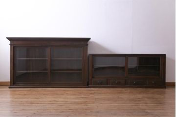 アンティーク家具　和製アンティーク　大正ロマンな雰囲気漂う二段重ね戸棚(キャビネット、収納棚、食器棚、ショーケース)