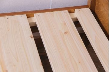 アンティーク家具　フランスアンティーク　オーク材　レリーフがお洒落な大らかな佇まいの木製ベッドフレーム