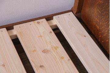 アンティーク家具　フランスアンティーク　オーク材　曲線を描いた優雅なデザインのベッドフレーム