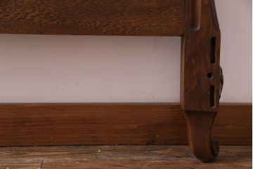 アンティーク家具　フランスアンティーク　オーク材　曲線を描いた優雅なデザインのベッドフレーム