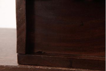 アンティーク雑貨　古民具・骨董　総ケヤキ材　金具が風格を漂わせる銭箱(銭函)