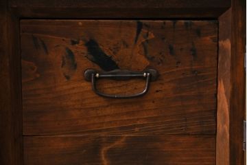 アンティーク家具　和製アンティーク　ヒノキ・ケヤキ材　細部のつくり込みが魅力の上品な関西帳場箪笥(収納棚、時代箪笥)