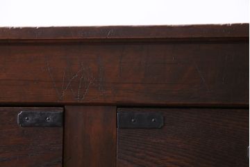 アンティーク家具　和製アンティーク　ヒノキ・ケヤキ材　細部のつくり込みが魅力の上品な関西帳場箪笥(収納棚、時代箪笥)