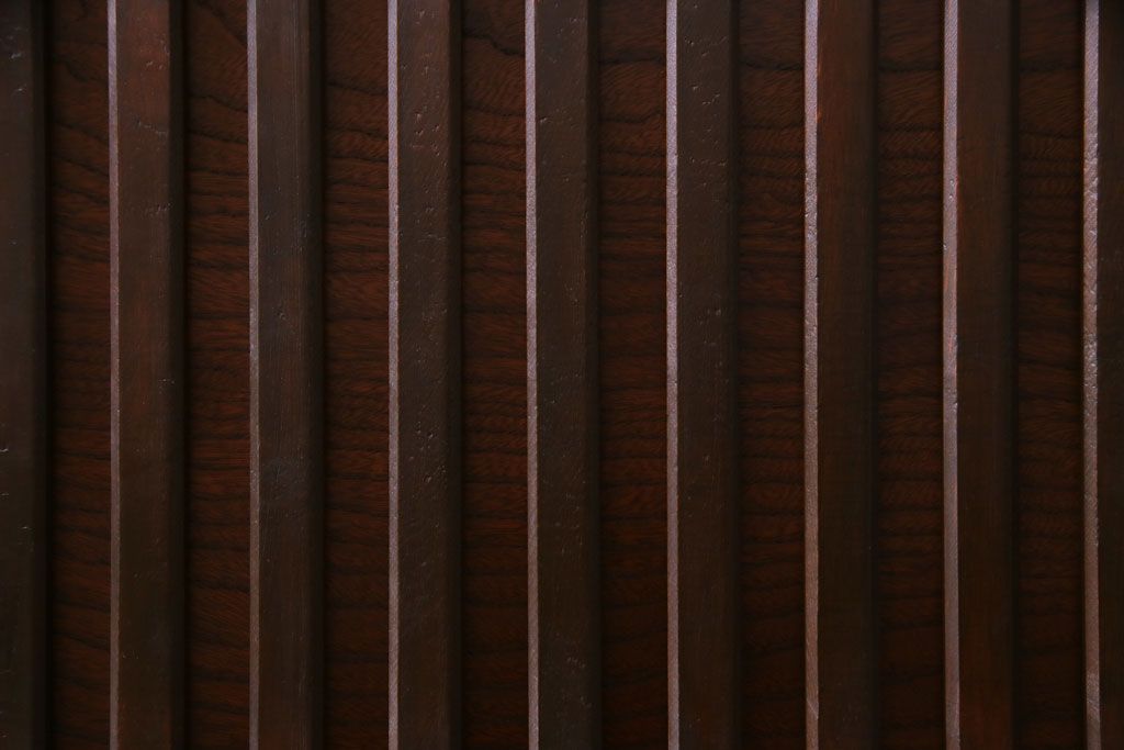 アンティーク家具　和製アンティーク　ヒノキ・ケヤキ材　細部のつくり込みが魅力の上品な関西帳場箪笥(収納棚、時代箪笥)