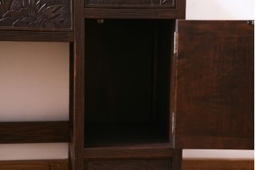 ヴィンテージ家具　ビンテージ　伝統工芸　軽井沢彫り　大輪の牡丹が目を引くドレッサー(鏡台)