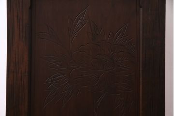 ヴィンテージ家具　ビンテージ　伝統工芸　軽井沢彫り　大輪の牡丹が目を引くドレッサー(鏡台)