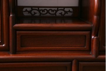 ビンテージ　民芸家具　草花・松に鶴　彫刻が和の雰囲気を漂わせる飾り棚(茶棚、違い棚)