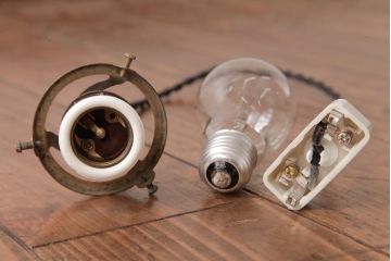 フランスアンティーク　湖のほとりが描かれた絵画のようなペンダントライト(天井照明)