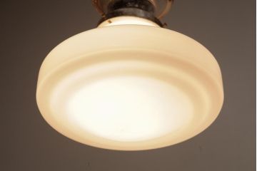 和製アンティーク　戦前　まるみのあるフォルムがレトロなガラスシェード照明(天井照明)