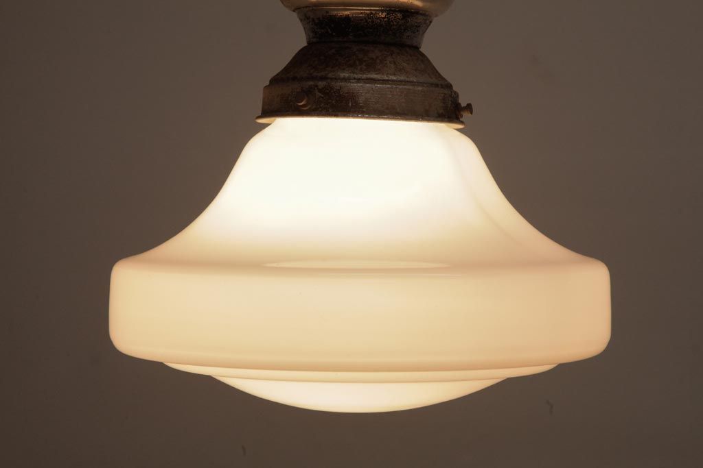 和製アンティーク　戦前　まるみのあるフォルムがレトロなガラスシェード照明(天井照明)