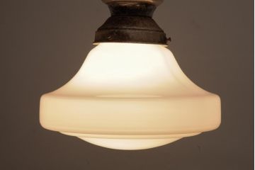 和製アンティーク　戦前　まるみのあるフォルムがレトロなガラスシェード照明(天井照明)