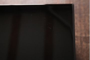 アンティーク家具　漆塗り　三ツ引　桜が侘び寂を感じさせる小引き出し(小物入れ、卓上収納)