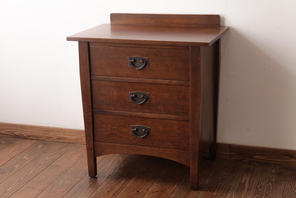 中古　アメリカ　Stickley(スティックレー、スティックレイ)社　ミッションスタイル　オーク材のぬくもりあふれるサイドチェスト(引き出し)(定価約34万円)