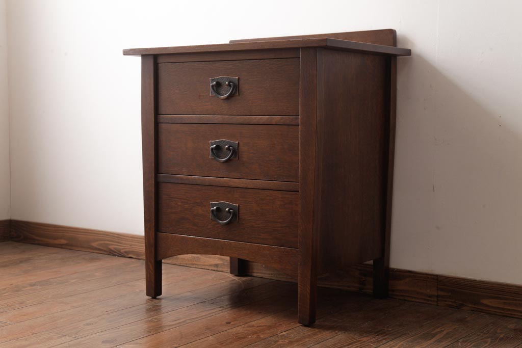 中古　アメリカ　Stickley(スティックレー、スティックレイ)社　ミッションスタイル　オーク材のぬくもりあふれるサイドチェスト(引き出し)(定価約34万円)