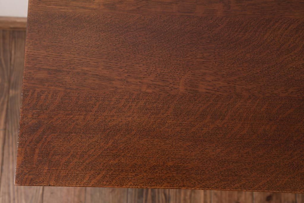 中古　アメリカ　Stickley(スティックレー、スティックレイ)社　ミッションスタイル　オーク材のぬくもりあふれるサイドチェスト(引き出し)(定価約34万円)