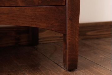 中古　アメリカ　Stickley(スティックレー、スティックレイ)社　ミッションスタイル　オーク材のぬくもりあふれるサイドチェスト(引き出し)(定価約34万円)