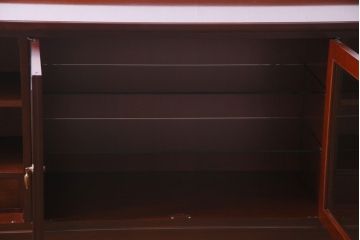 中古　神戸洋家具　メープル不二屋　高級感あふれるデザインのサイドボード(収納棚)(定価約48万円)