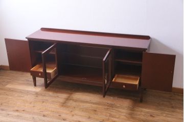 中古　神戸洋家具　メープル不二屋　高級感あふれるデザインのサイドボード(収納棚)(定価約48万円)