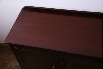 中古　神戸洋家具　メープル不二屋　高級感あふれるデザインのサイドボード(収納棚)(定価約48万円)