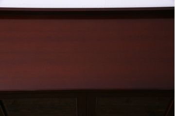 中古　神戸洋家具　メープル不二屋　高級感あふれるデザインのサイドボード(収納棚)(定価約48万円)